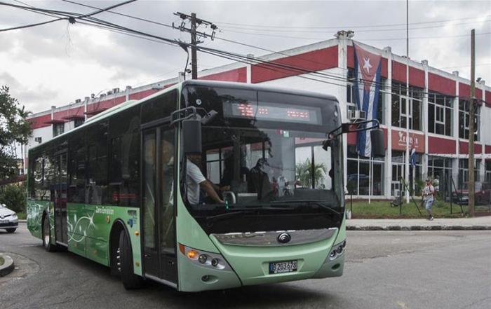 La circulación en La Habana de un ómnibus enteramente eléctrico en su funcionamiento contribuye a la política de ahorro del país