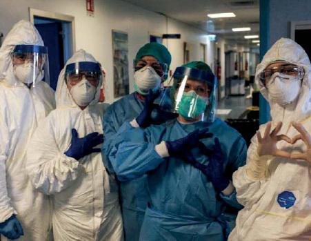  Médicos cubanos en Lombardía, la solidaridad es el camino.