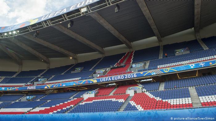 Franceses rechazan un fútbol a puertas cerradas