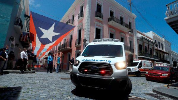 Paramédicos exigieron a la gobernadora puertorriqueña que se aumenten las pruebas para detectar el Covid-19.