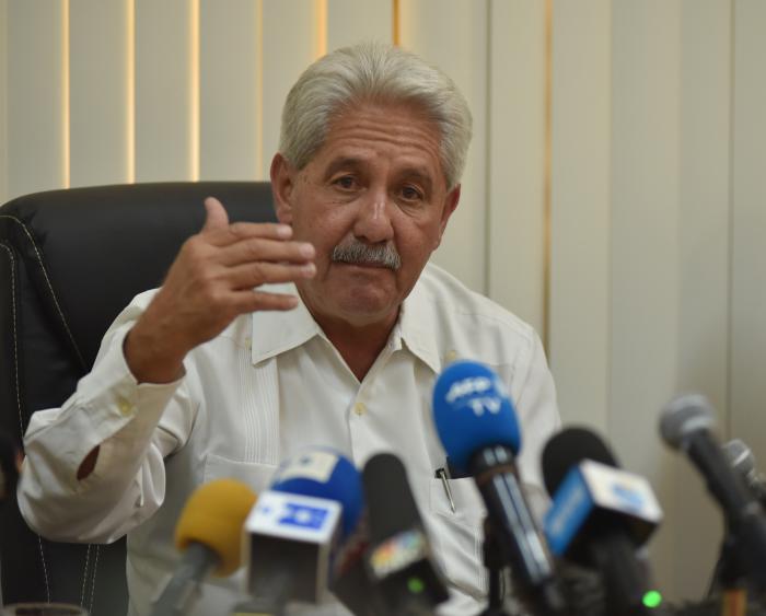 El doctor Durán, durante una de las primeras conferencias de prensa de Cuba sobre la COVID-19