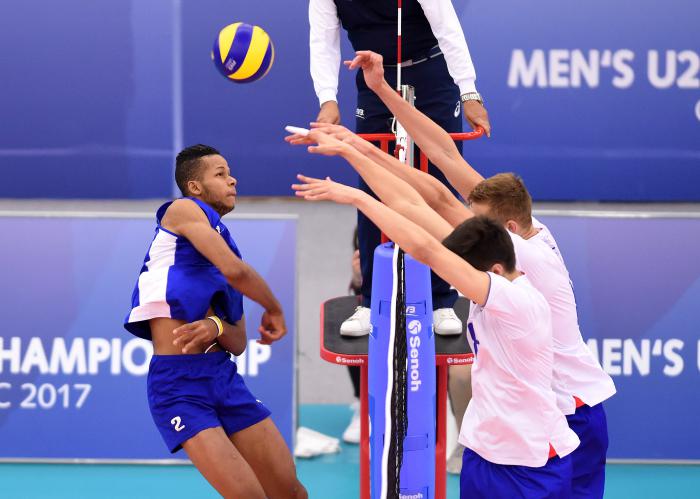 Osniel Mergarejo sabe que todavía le queda mucho por aprender. Foto: FIVB