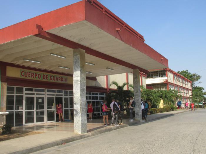 Vista parcial del hospital Roberto Rodríguez, en Morón. Foto del autor 