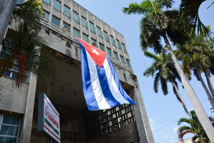 Primero de Mayo en casa por la COVID-19. La Plaza, tu casa. Periódico Granma