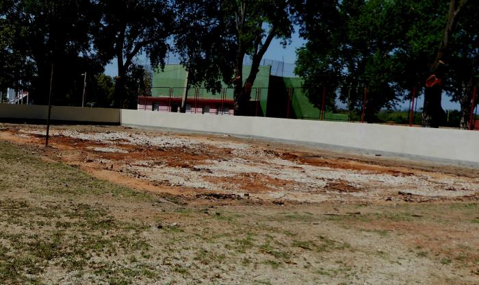 Cada área como la delineada en forma rectangular recibirá 40 toneladas de arena.