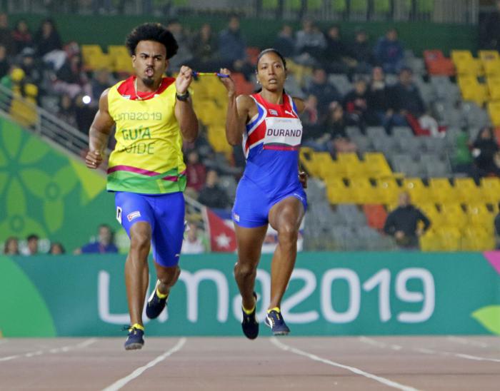 Omara Durand y su guía Yuniol Kindelán han demostrado no tener rivales en la pista. 