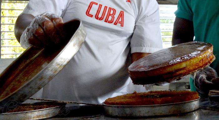 Recorrido por Unidades de Producción de alimentos en la ciudad con diferentes destinos sociales.