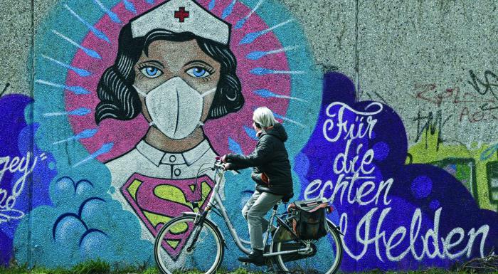 La pandemia ha confrontado el modelo capitalista neoliberal con otras alternativas de concebir la sociedad. FOTO: NUEVA SOCIEDAD