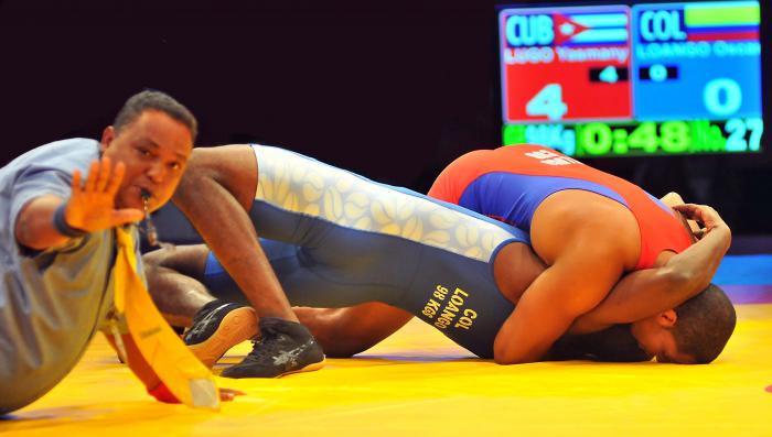 Lucha Greco Romana 98 Kg Yasmani Lugo pasa a la final.