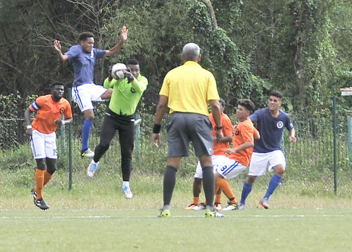Futbol, en cuentro entre los equipos de la Habana y Villa Clara