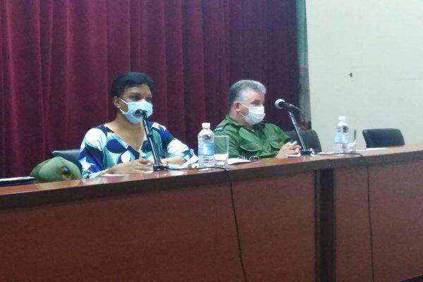 viceprimera ministra cubana, Inés María Chapman Waugh, destacó la importancia de aprovechar las potencialidades de cada localidad y explotar al máximo la capacidad y el conocimiento colectivo, durante el chequeo en esta provincia de varios programas gubernamentales priorizados