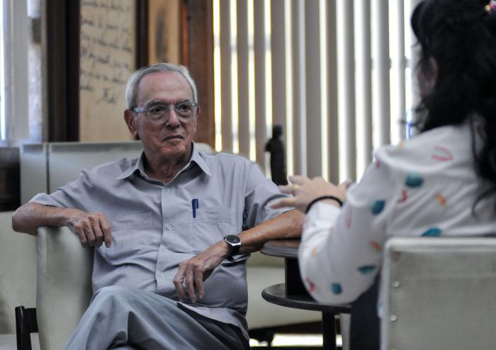 Visita de Eusebio Leal, Historiador de La Habana, al Periodico Granma