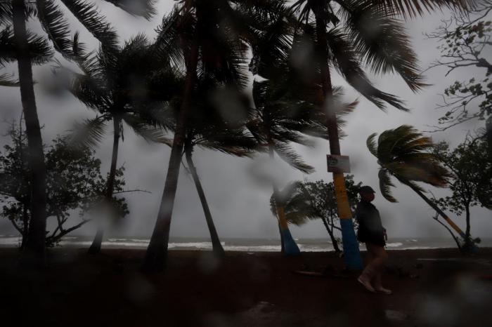 tormenta tropical laura en dominicana