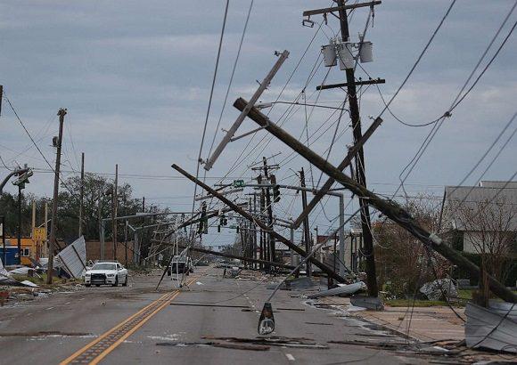 huracán laura en estados unidos