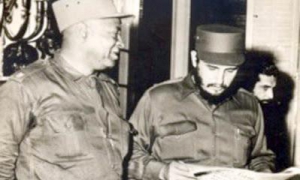 Sarría, en 1959, con Fidel en el Palacio Presidencial. 