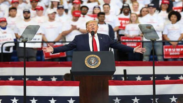 Donald Trump visitó Kenosha ignorando las recomendaciones del gobernador de Wisconsin. 