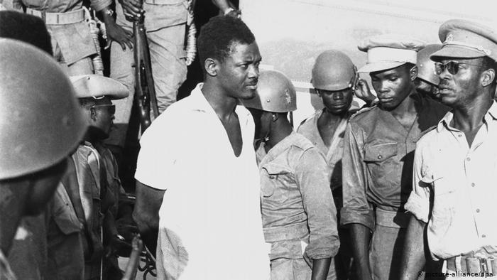 En diciembre de 2012, la justicia belga anunció el comienzo de la pesquisa por solicitud de la familia de Lumumba, en sintonía con la ley de Jurisdicción Universal, que autoriza a enjuiciar a sospechosos de crímenes de guerra, crímenes contra la humanidad o genocidio, si los denunciantes o los acusados tienen un vínculo con Bélgica, recordó.