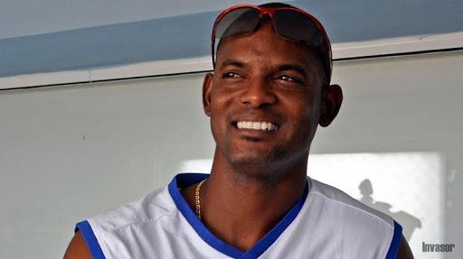 Yorelvis Charles debuta como mentor.