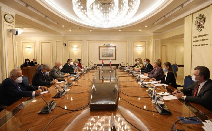 Hasta el próximo 29 de septiembre el viceprimer ministro de Cuba, Ricardo Cabrisas Ruiz, visita la Federación de Rusia con el propósito de evaluar el estado de las relaciones económicas, comerciales, financieras y de cooperación.
