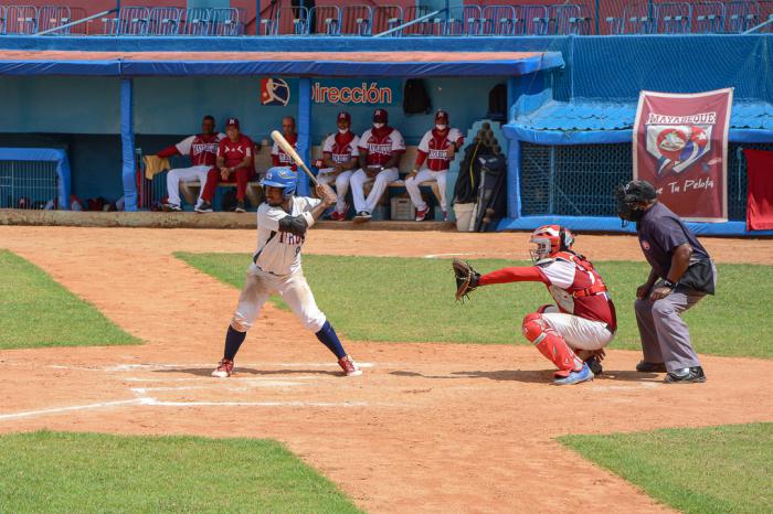 En la subserie frente a Mayabeque, Chapellí sonó duro el madero para ubicarse, en ese momento, como líder de los bateadores en Cuba.