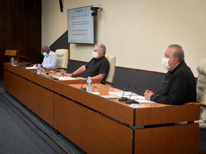 Al comentar acerca de la manera en que se ha enfrentado durante los meses de agosto y septiembre el nuevo brote de la epidemia, el Jefe de Estado señaló que estamos en mejores condiciones para «manejar la enfermedad».