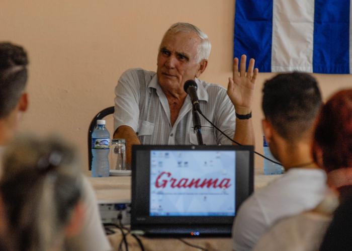 Encuentro con fundadores del Periódico Granma durante el 53 aniversario