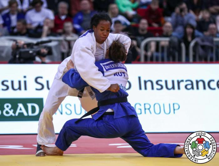 Maylín del Toro (de blanco), cada vez más cerca de asistir a sus primeros Juegos Olímpicos. Foto: Marina Mayorova ijf.org