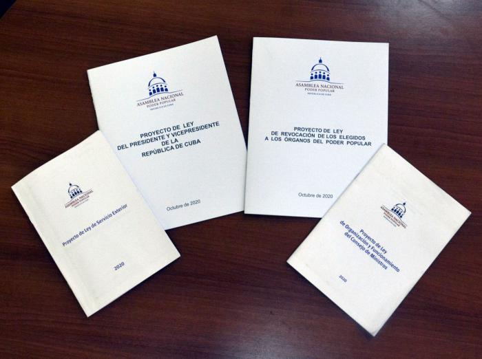 Debaten diputados cubanos cuatro proyectos de leyes