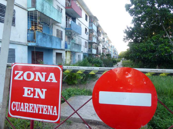 Miles de pinareños se encuentran bajo vigilancia sanitaria tras el repunte de la covid-19. Foto del autor
