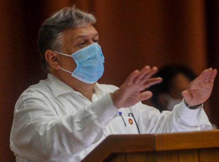 Quinto Período ordinario de sesiones, IX legislatura,  presidido por Miguel Dìaz Canel Bermúdez, Presidente de la Republica de Cuba y Esteban lazo Hernandez, Presidente de la ANPP, información a los Delegados sobre ordenamiento económico, Marino murillo Jorge, Jefe comisión de implementación