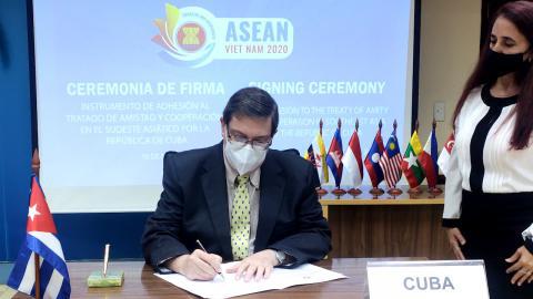 Se adhiere Cuba al Tratado de Amistad y Cooperación en el Sudeste Asiático