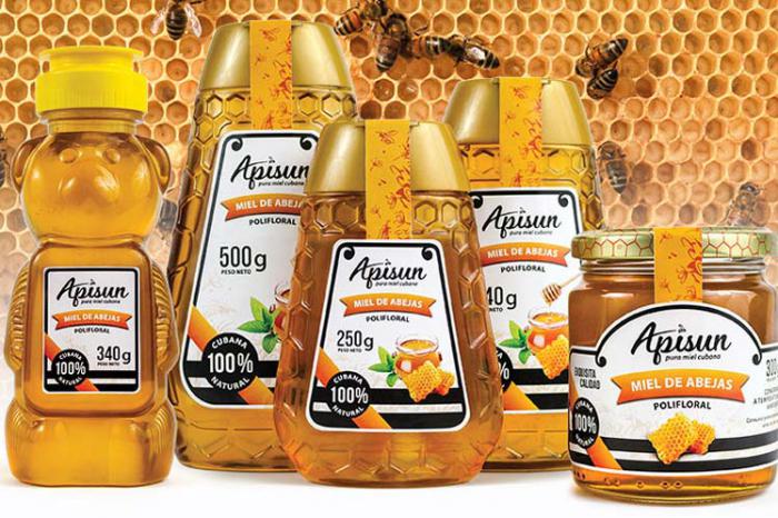 Pese a restricciones Cuba mantiene exportación de miel de abeja