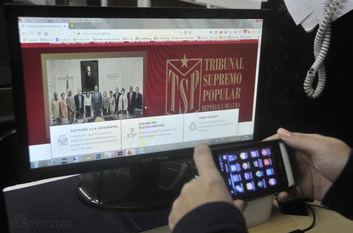 El empleo de las vías telemáticas para las notificaciones se extendió a todas las instancias judiciales y materias jurisdiccionales del Sistema de Tribunales. Foto: Ismael batista ramírez