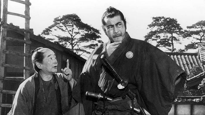 Toshiro Mifune en un fotograma de Yojimbo. 