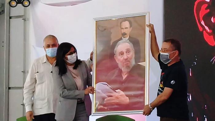Coloquio Fidel, su nombre es pueblo 