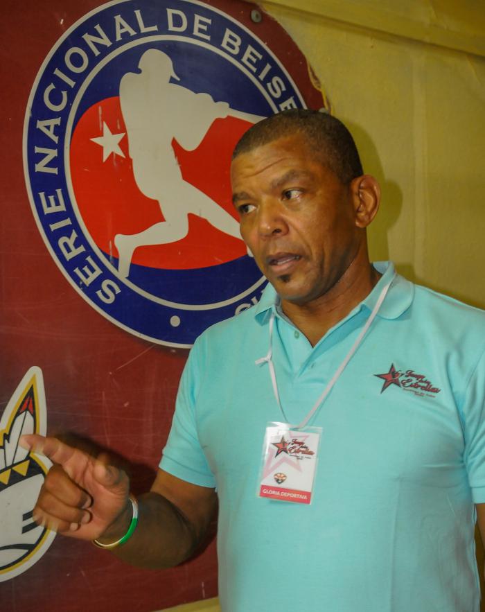 Juego de las estrellas de beisbol 2020, en el estadio Guillermón Moncada de la provincia Santiago de Cuba, Adil Palma, gloria del Deporte Cienfuegos