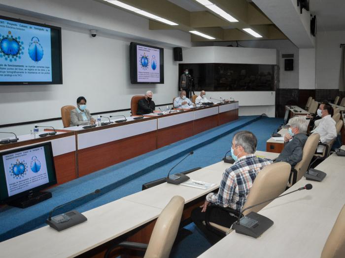 El Presidente Miguel Díaz-Canel Bermúdez  señaló que el país dispone de un ventilador cubano ya probado en pacientes, y con buenos resultados, lo cual rompe el bloqueo económico, logro que es fruto de la ciencia y de la industria cubana 