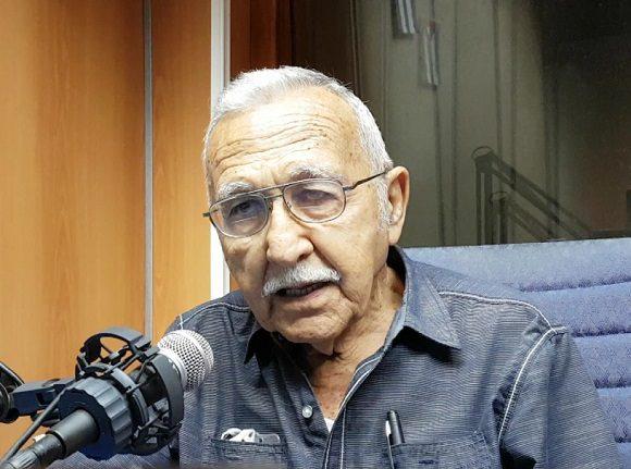 En su cuenta en Twitter, el director general de la Radio Cubana, Onelio Castillo, lamentó la triste noticia