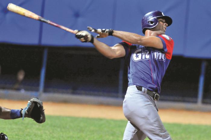 Guillermo Avilés asegura sentirse en excelente forma deportiva. 