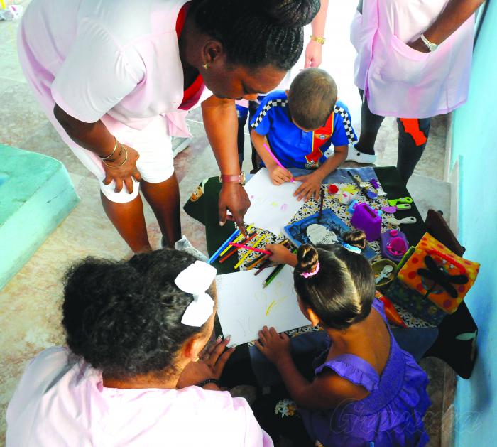 Hogar de niños sin amparo filial en la carretera a Santa María del Rosario Nro. 110, en Guanabacoa.