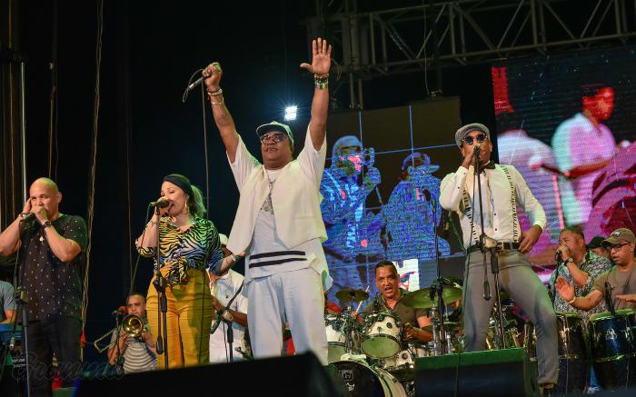 Mega Concierto por el Festival Internacional de la Timba por siempre Formell, en la calle 23 e Infanta, Los Van Van