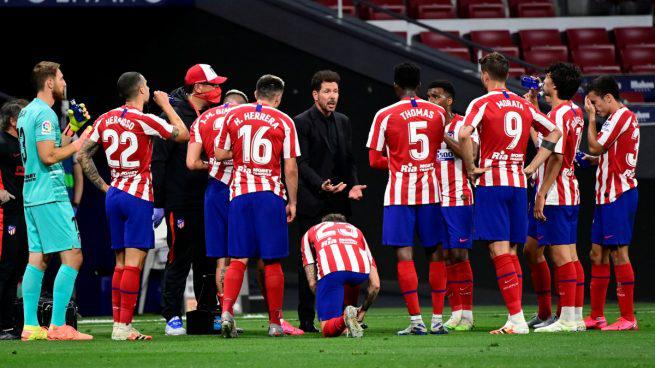El Atlético de Madrid vive sus mejores temporadas desde la llegada de Diego Simeone (centro).