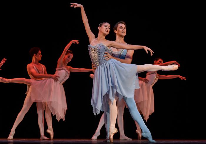Tributo al Comandante en Jefe Fidel Castro en el cuarto aniversario de su desaparición Física y Reconocimiento a los Trabajadores de la Salud, Ballet Nacional de Cuba presenta Obra: Tributo a José White, interpretes Anette Delgado y Dani Hernández, en el Gran Teatro de La Habana Alicia Alonso