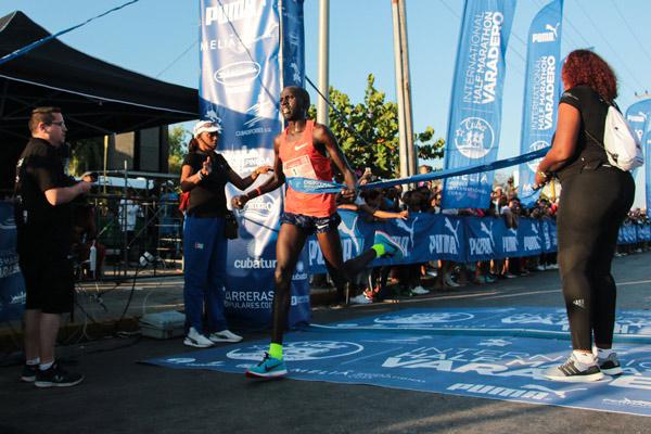 A causa de la COVID-19 no se celebrará la media Maratón de Varadero 2021.