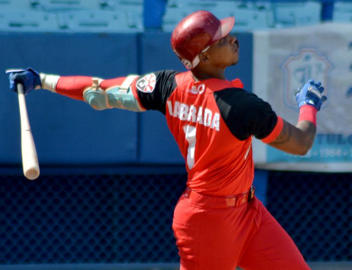 Labrada impulsó las carreras de la victoria. Foto: Ricardo López Hevia