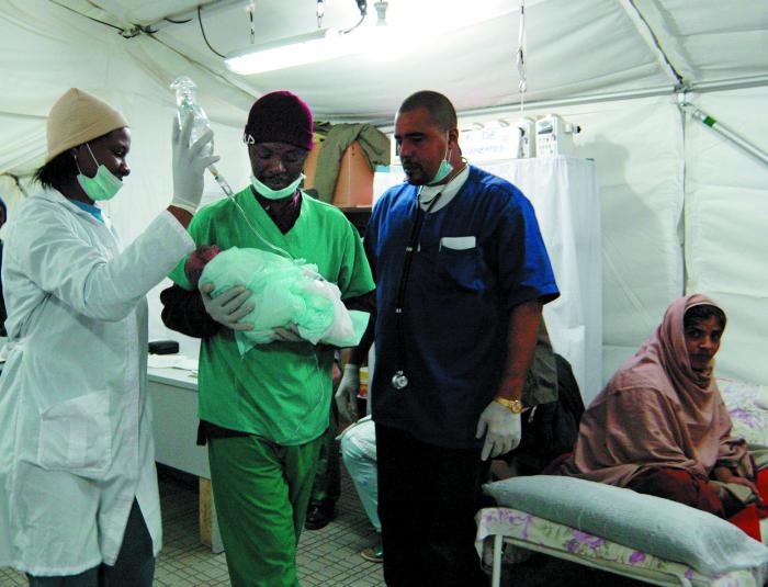 Hospital de campañana cubano en Abbottabad que lleva por nombre 