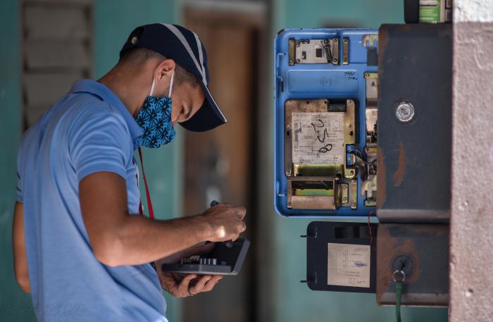 Etecsa teléfono público, Covid-19; durante las medidas de restricción en La Habana, belascoain y Salud
