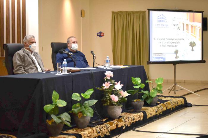 «Tenemos que fortalecer lo territorial, con un plan de desarrollo local bien definido, que lleve a la autonomía alimentaria, con unidad entre todos para resolver las incomprensiones», enfatizó el Primer Ministro. 