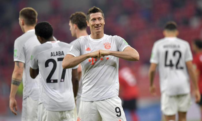 Robert Lewandowski marcó los dos tantos de la victoria. 