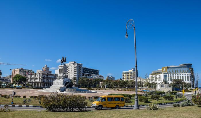 Recorrido por la Habana Vieja; Malecon, Tunel de La Habana